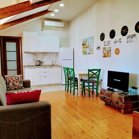 Central Loft Tirana Bagian luar foto